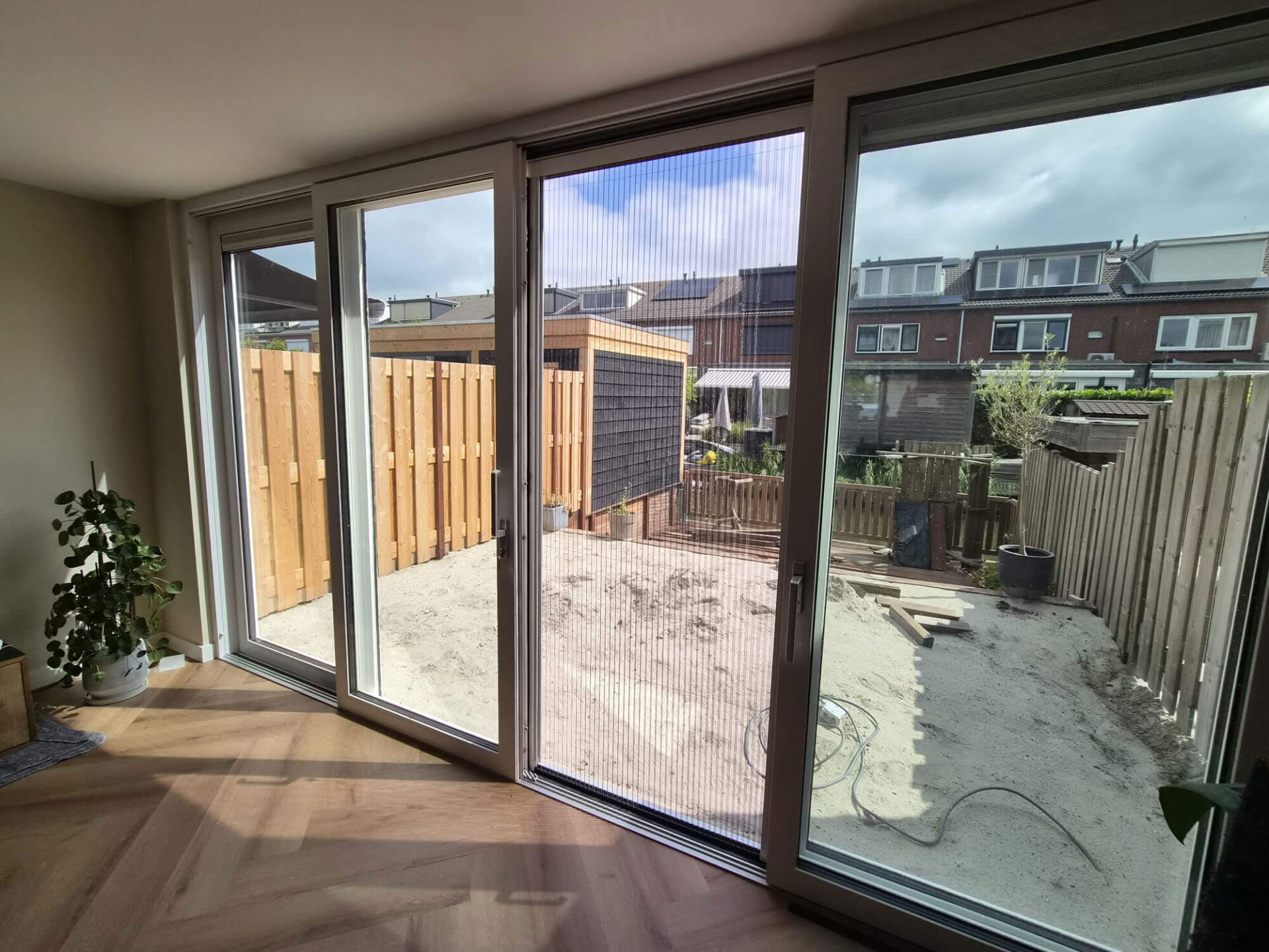 Montage hor insectenwering woerden unilux schuifpui muggen specialist vakman