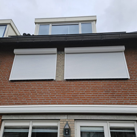 Zonwering, montage, rolluiken, woerden, somfy, isolerend, verduurzaming