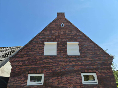 Zonwering rolluiken screens montfoort nieuwbouw somfy windvast slaapkamer